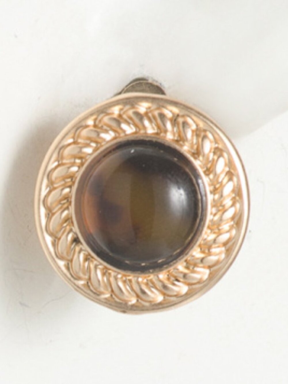 PATRICIA NASH Round Clip Earrings - Picture 3 of 3